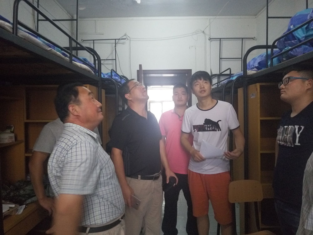 日出水了啊快点使劲动态图