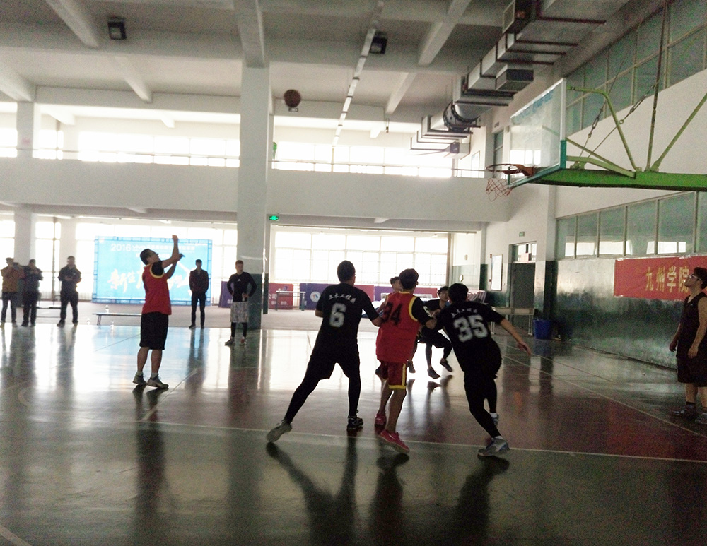 日出水了啊快点使劲动态图