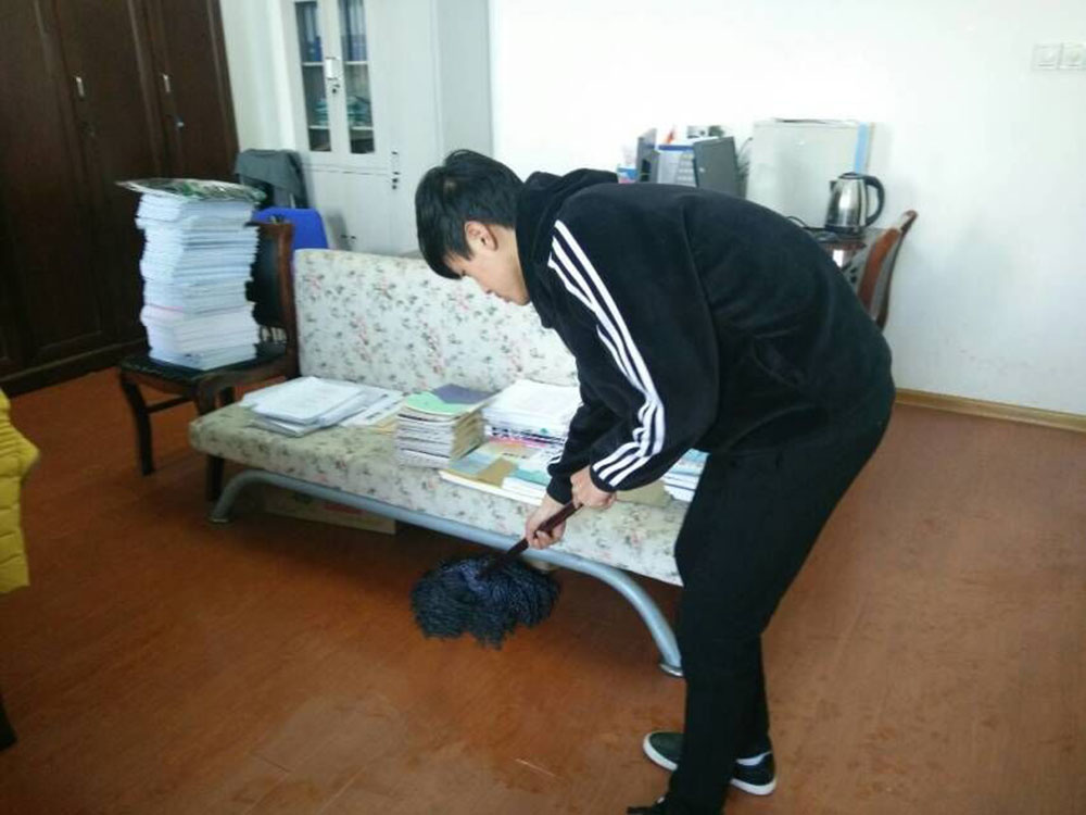 日出水了啊快点使劲动态图