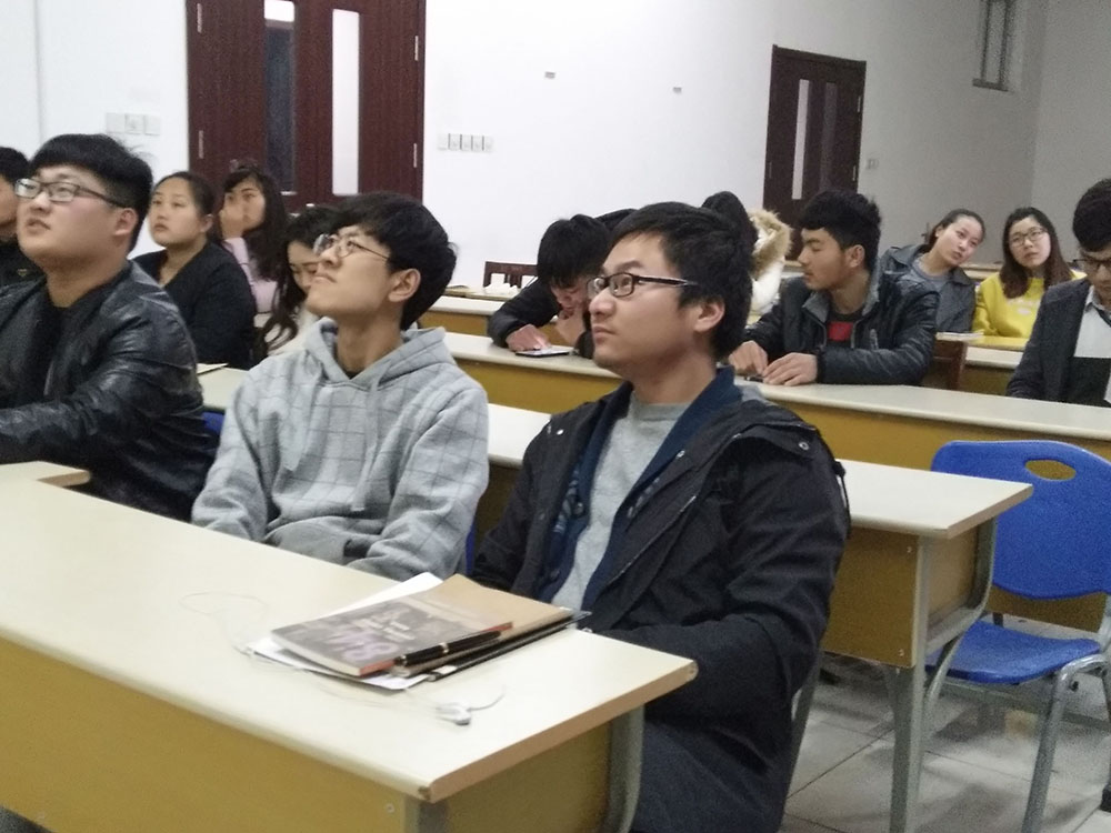 日出水了啊快点使劲动态图