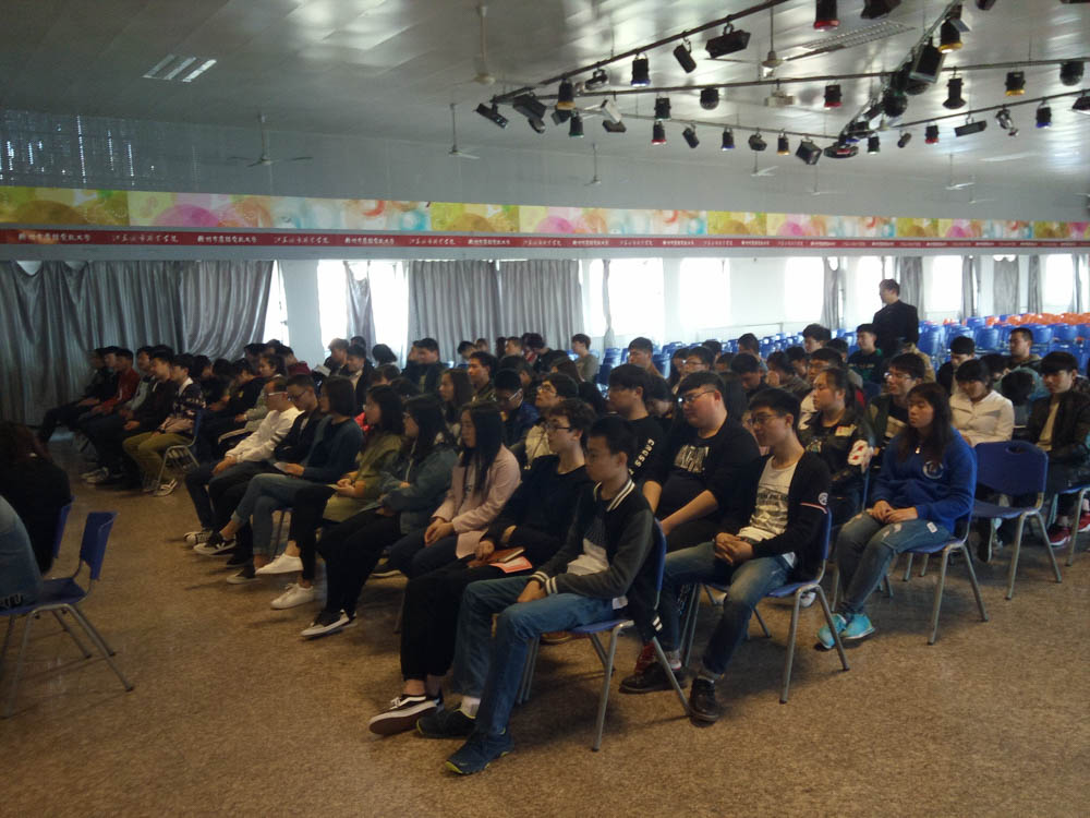 日出水了啊快点使劲动态图