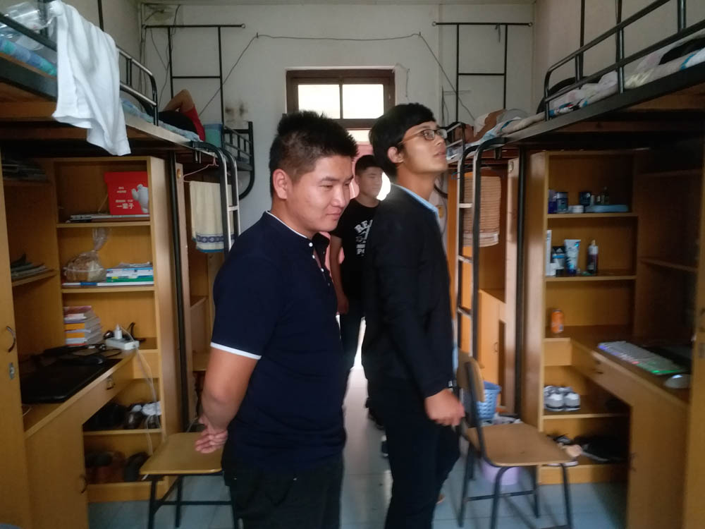 日出水了啊快点使劲动态图