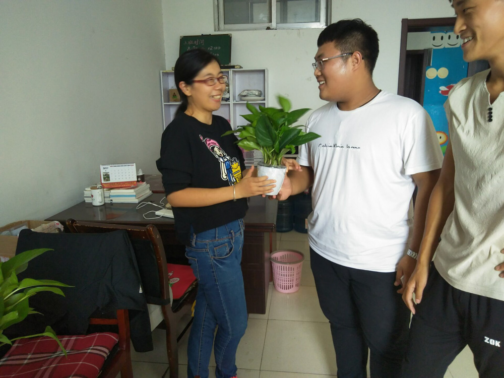 日出水了啊快点使劲动态图