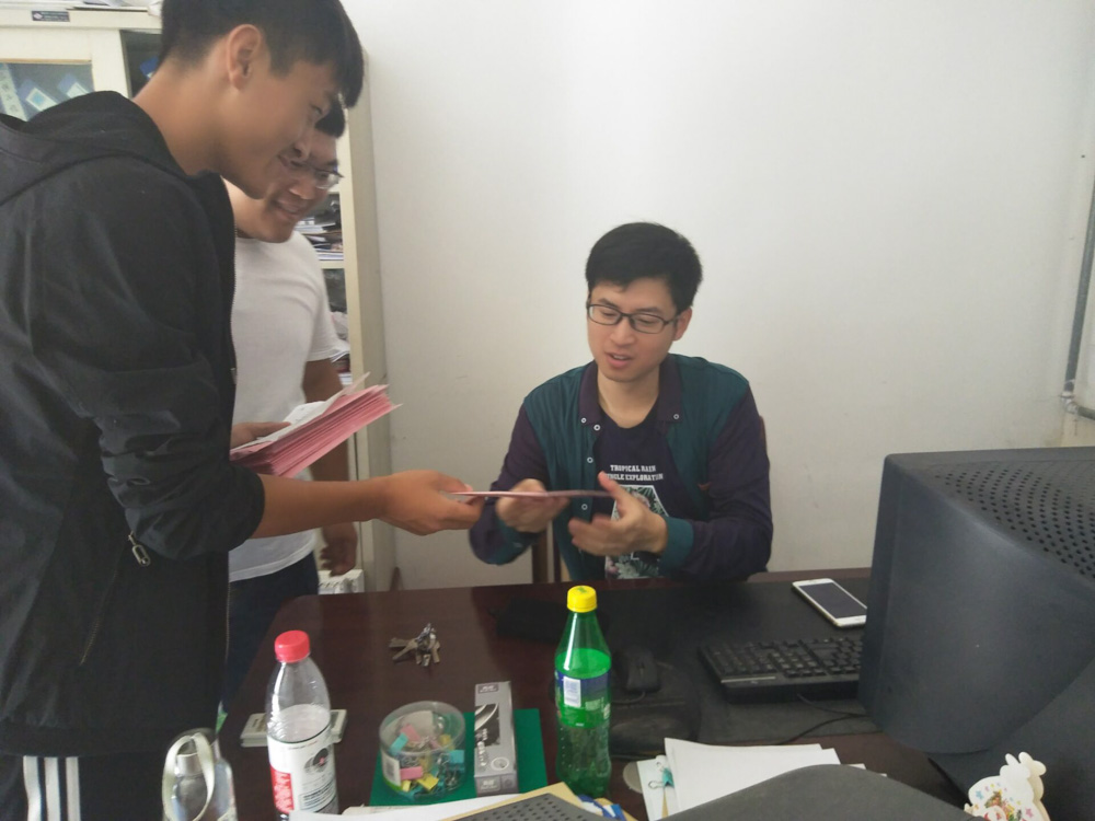 日出水了啊快点使劲动态图