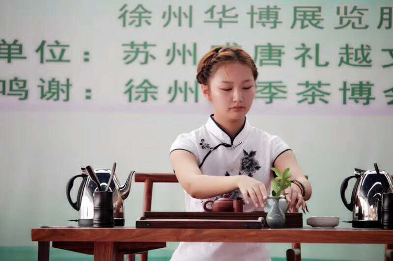 日出水了啊快点使劲动态图