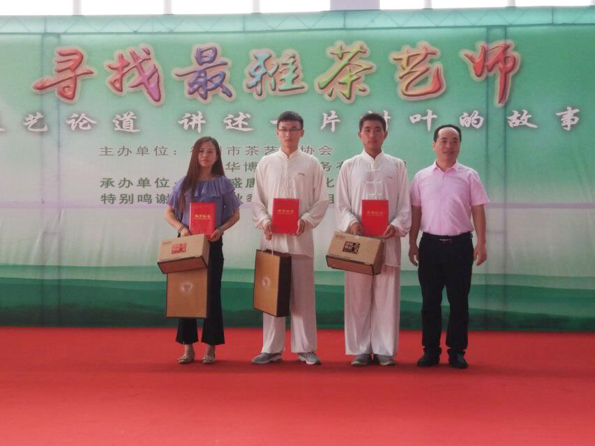 日出水了啊快点使劲动态图