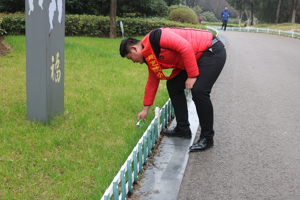 日出水了啊快点使劲动态图