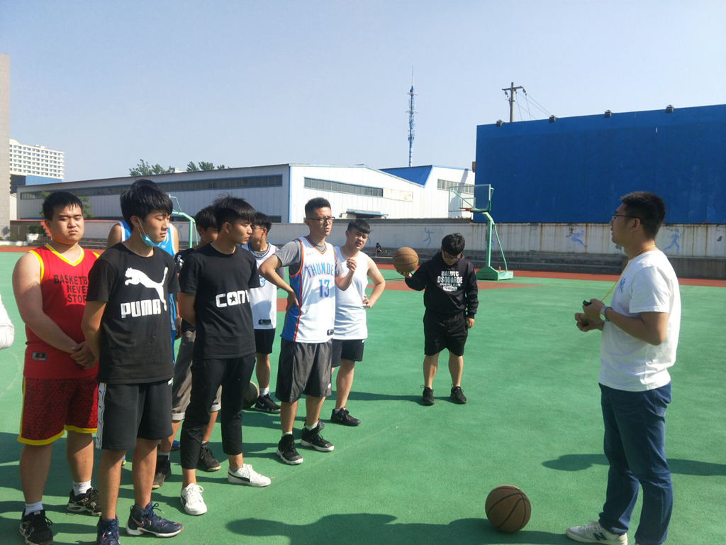 日出水了啊快点使劲动态图