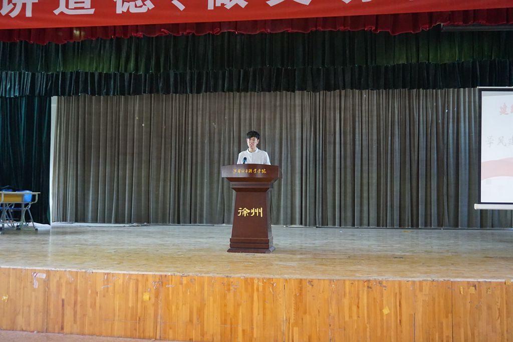 日出水了啊快点使劲动态图