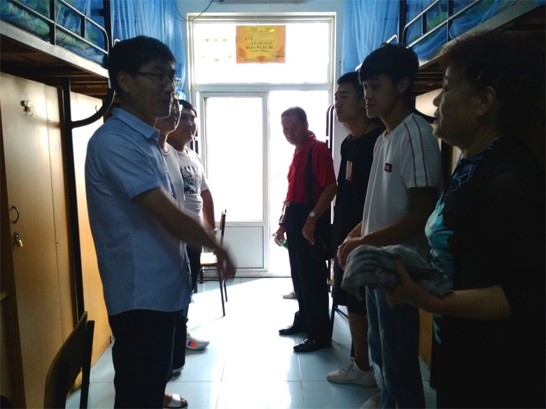 日出水了啊快点使劲动态图