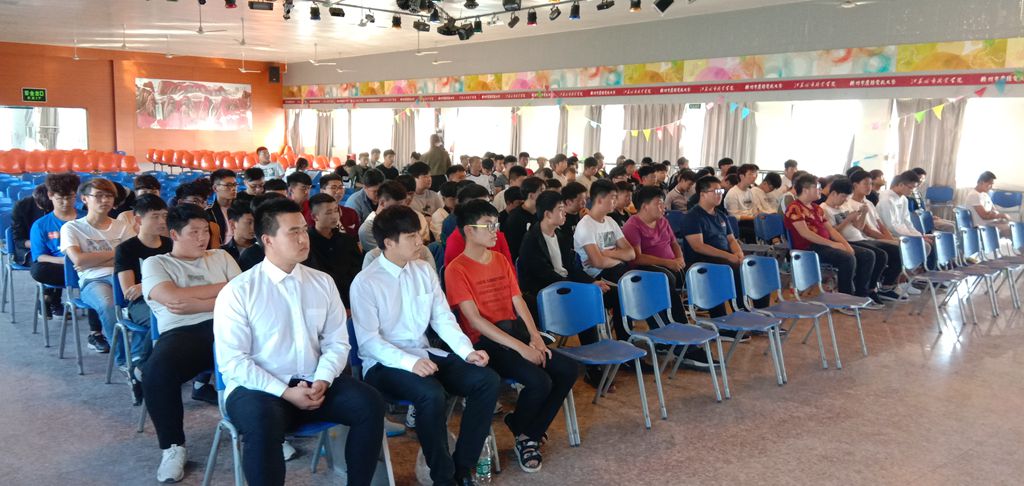 日出水了啊快点使劲动态图