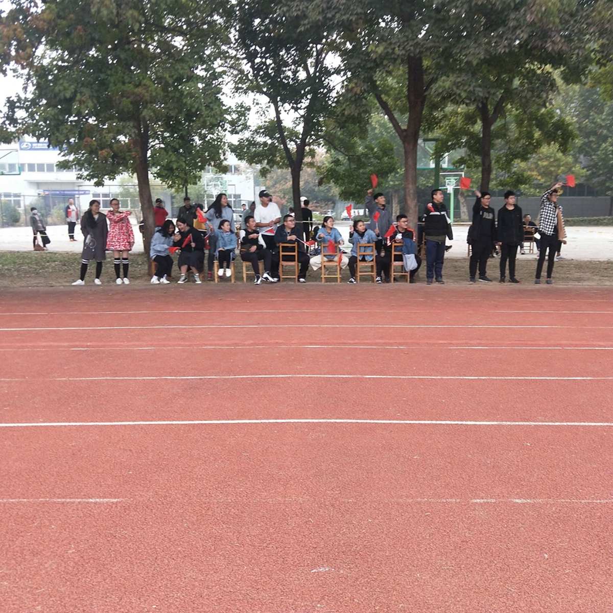 日出水了啊快点使劲动态图