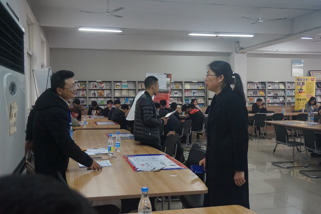 日出水了啊快点使劲动态图