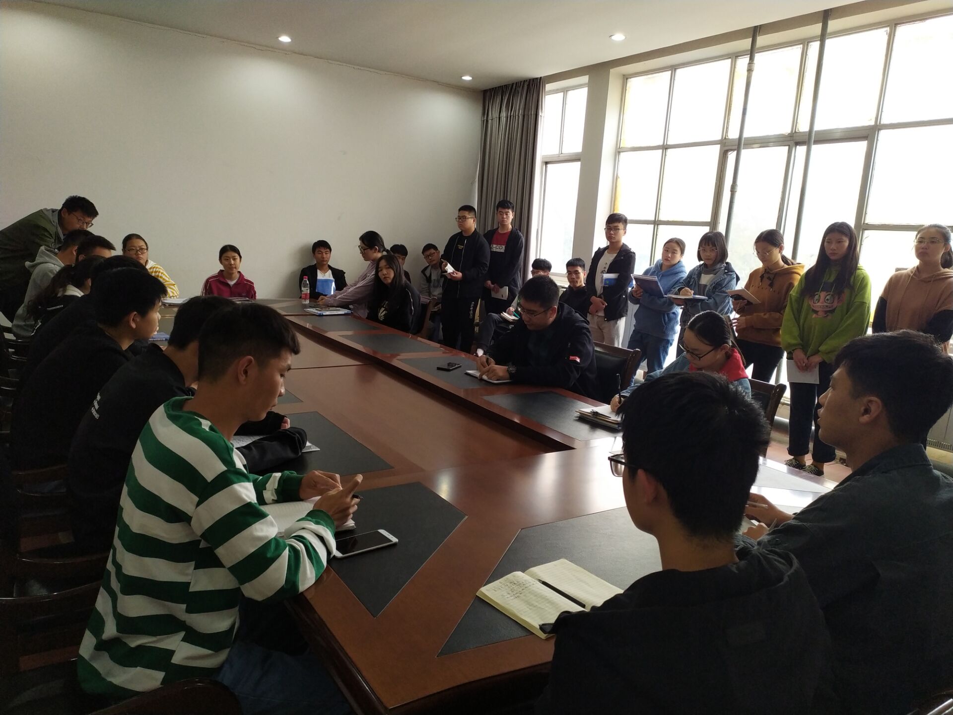 日出水了啊快点使劲动态图