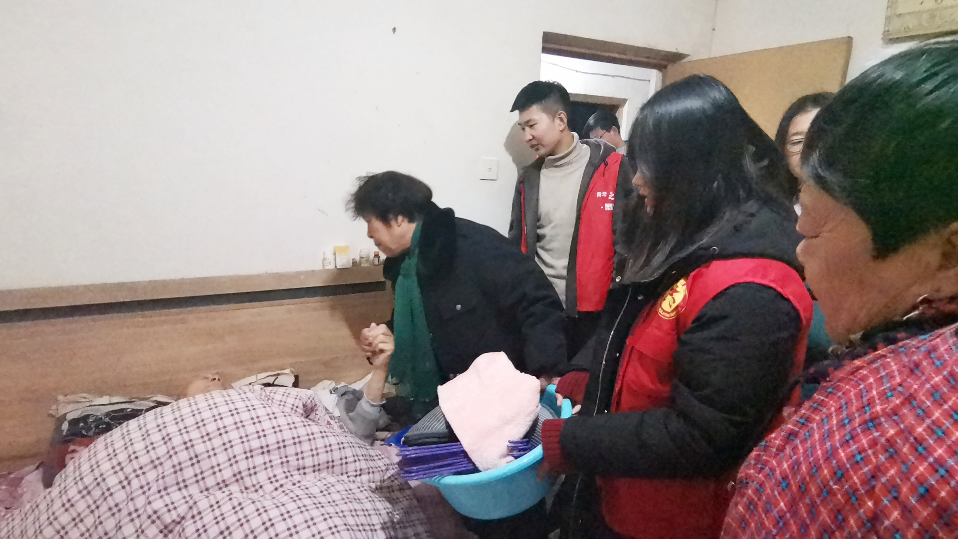 日出水了啊快点使劲动态图