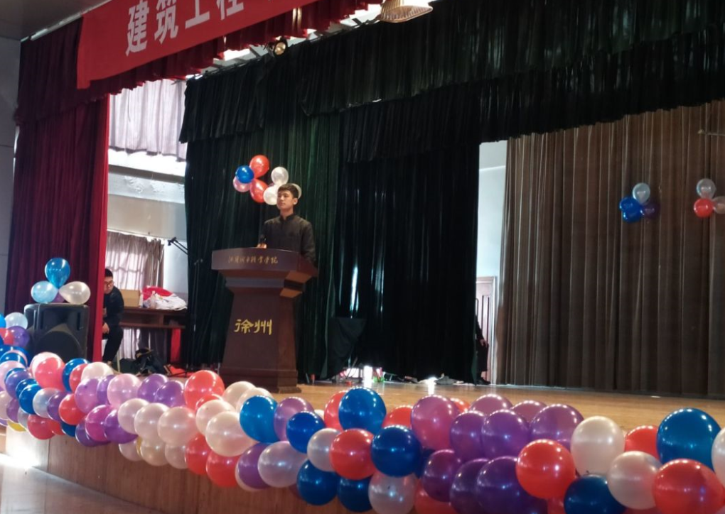 日出水了啊快点使劲动态图