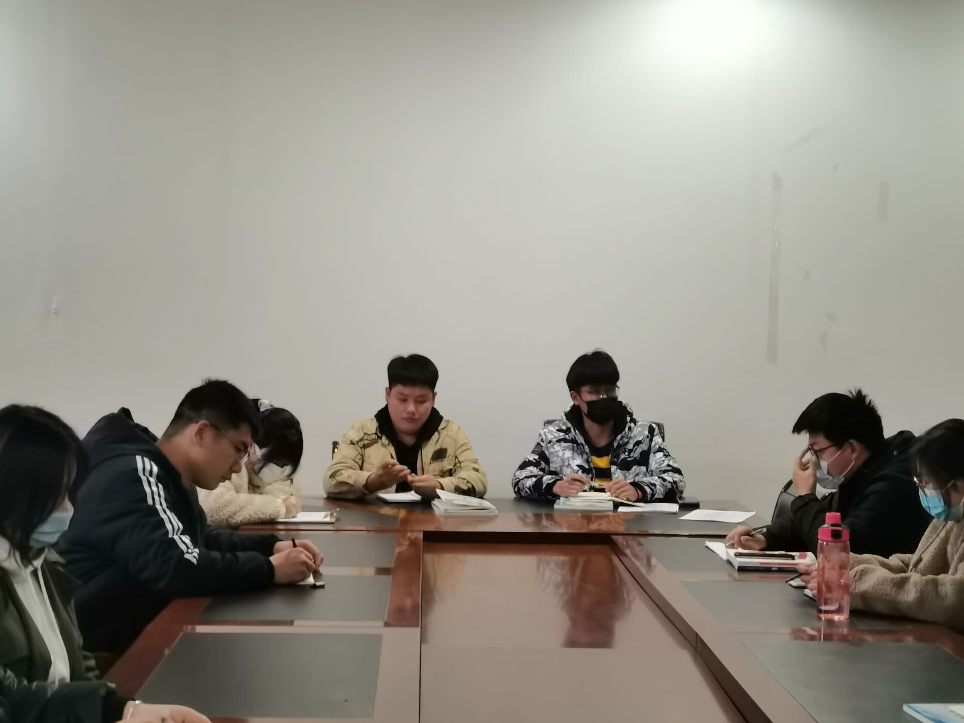 日出水了啊快点使劲动态图