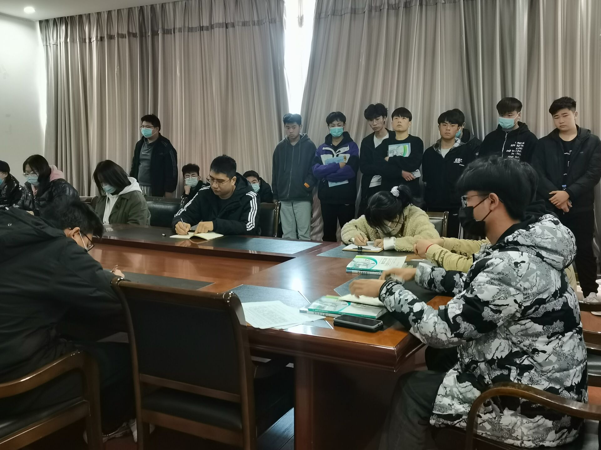 日出水了啊快点使劲动态图