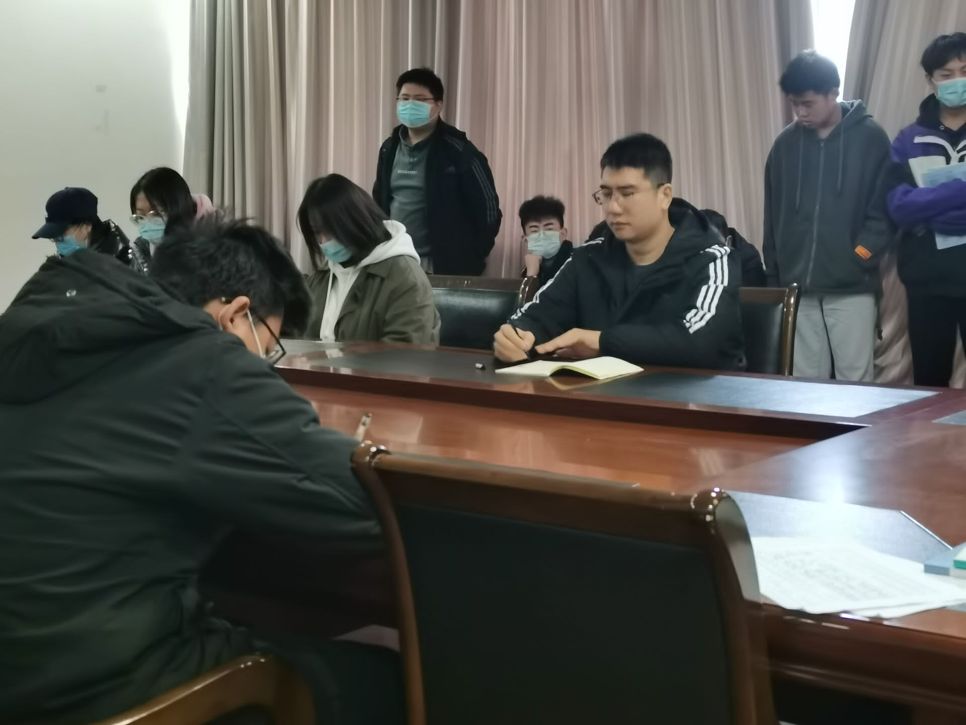 日出水了啊快点使劲动态图