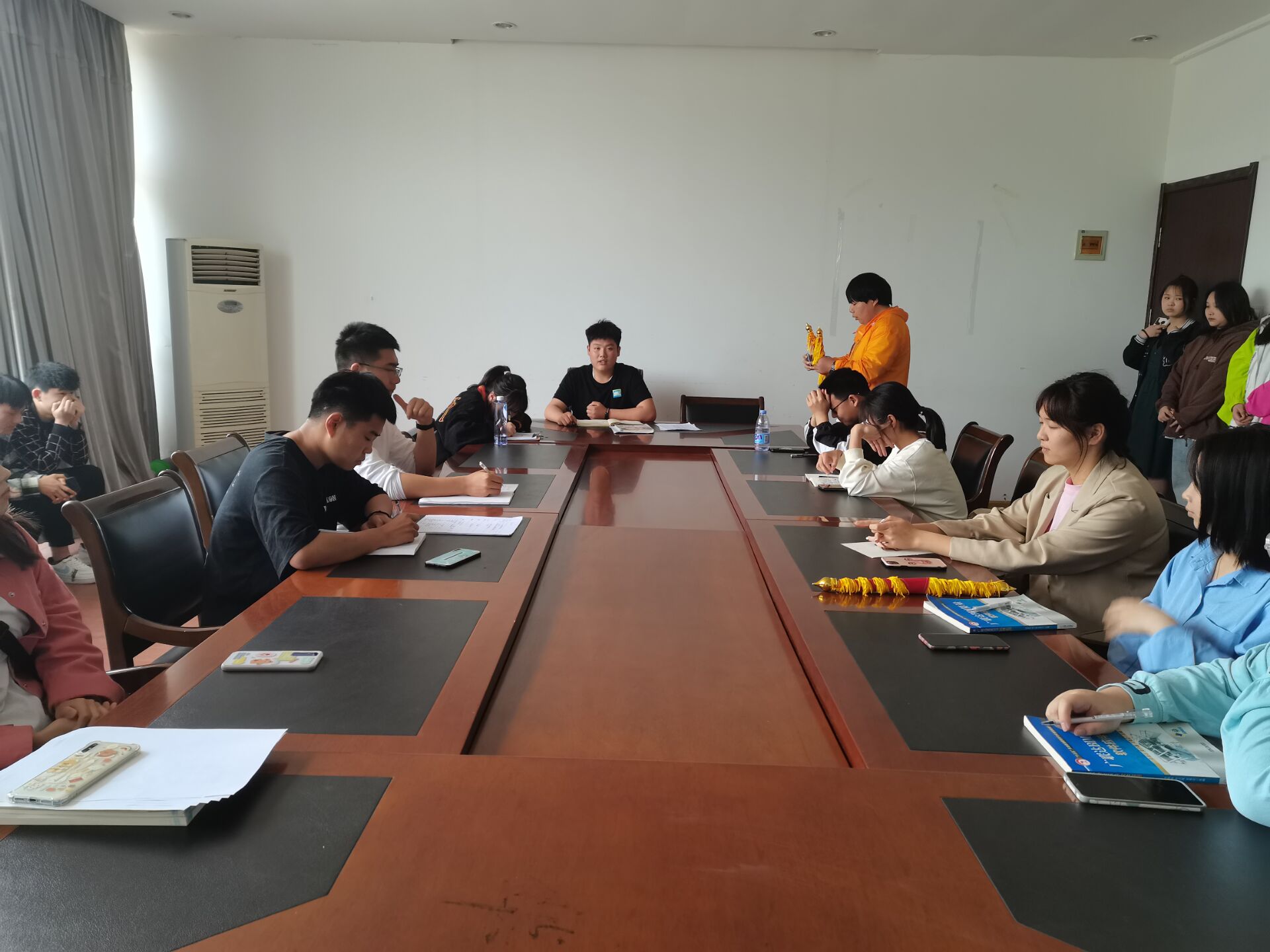 日出水了啊快点使劲动态图