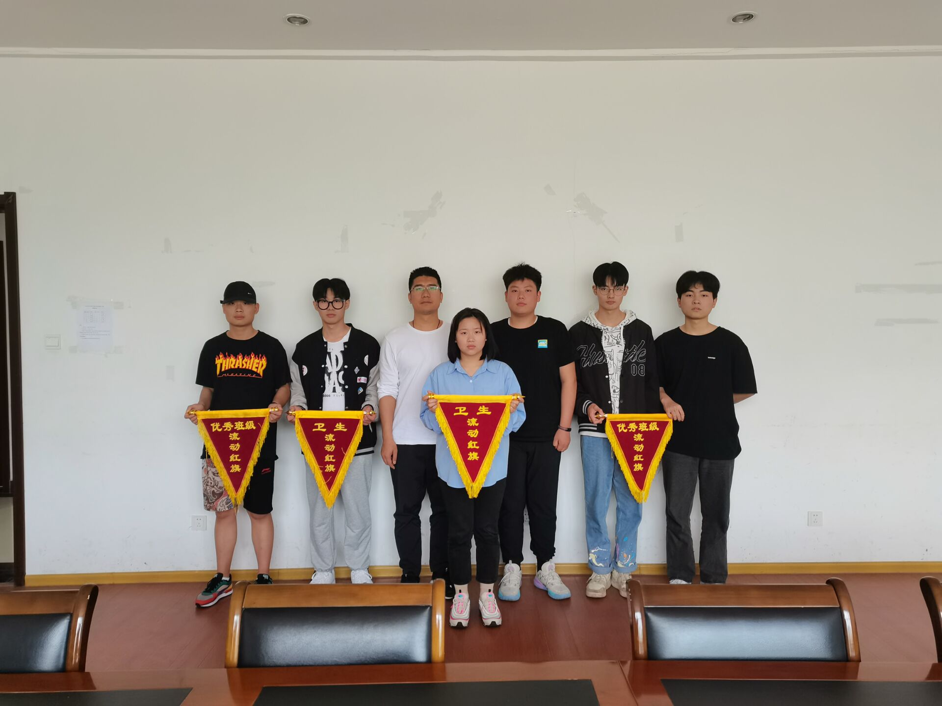 日出水了啊快点使劲动态图