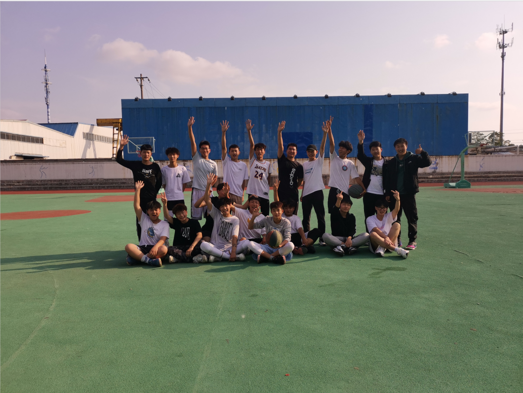 日出水了啊快点使劲动态图