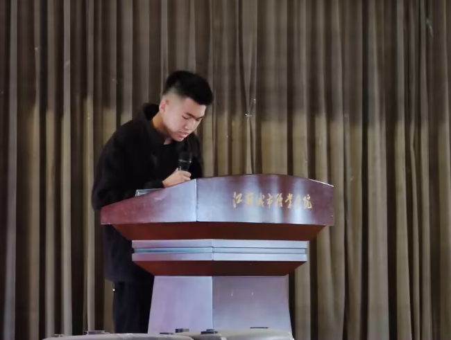 日出水了啊快点使劲动态图