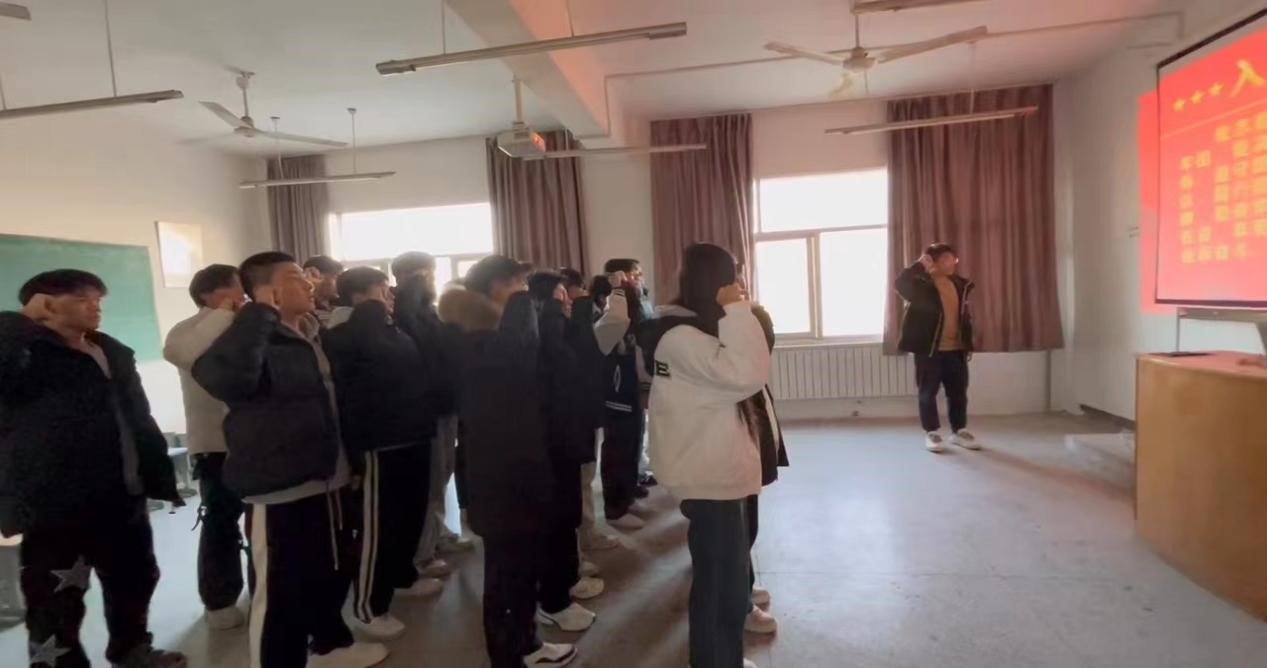 日出水了啊快点使劲动态图