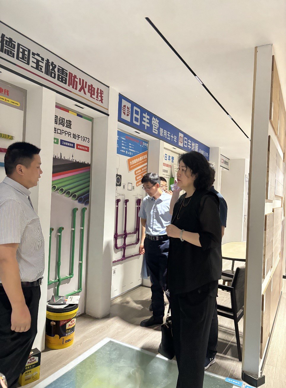 日出水了啊快点使劲动态图