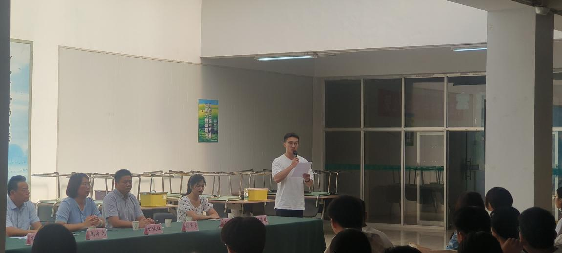 日出水了啊快点使劲动态图