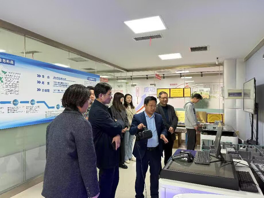 日出水了啊快点使劲动态图