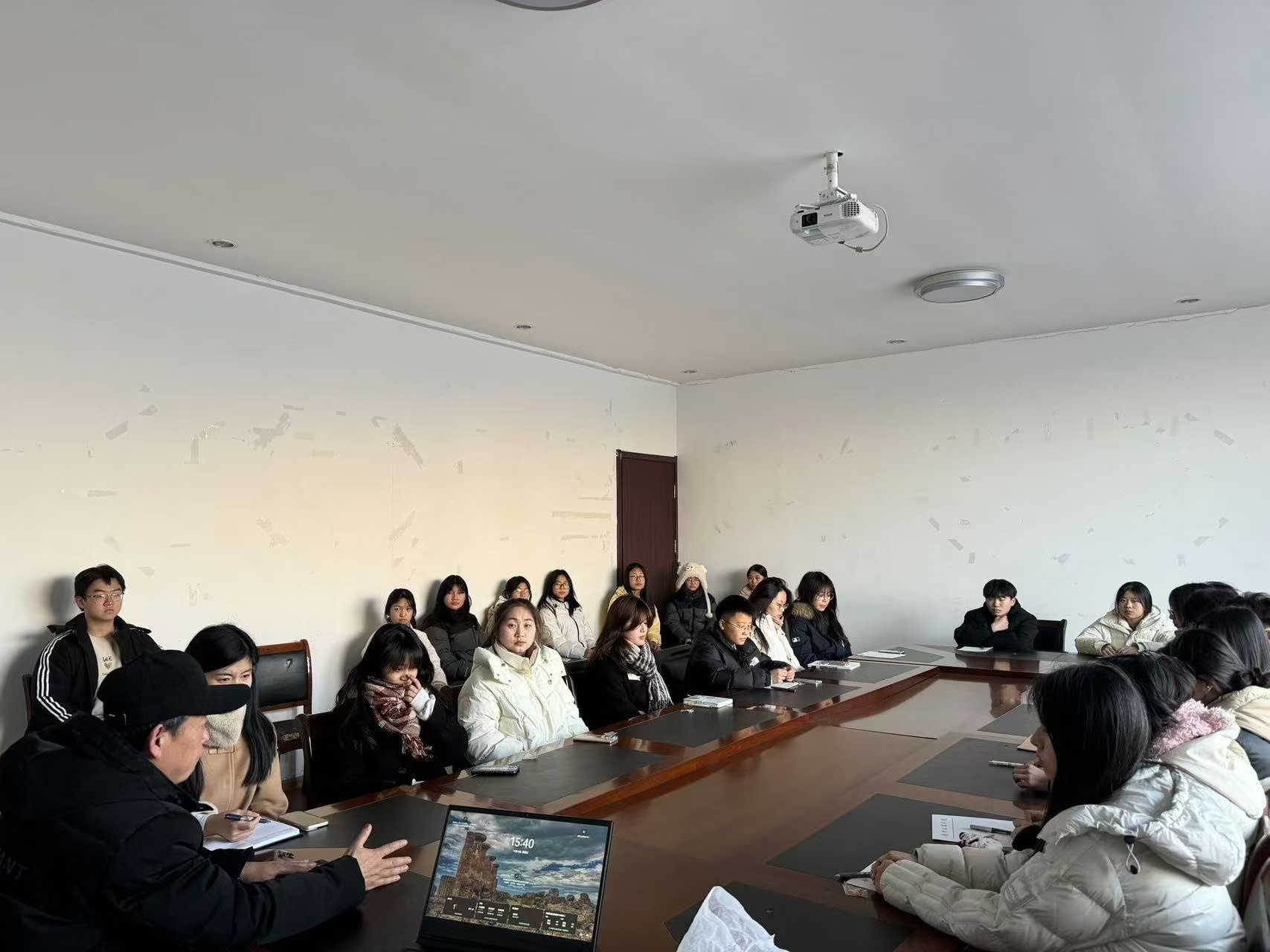 日出水了啊快点使劲动态图