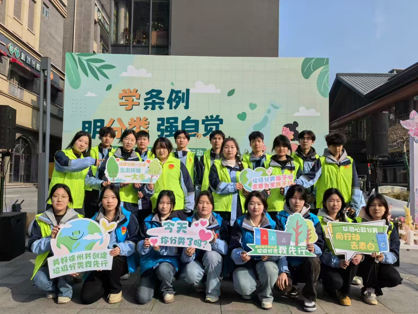 日出水了啊快点使劲动态图