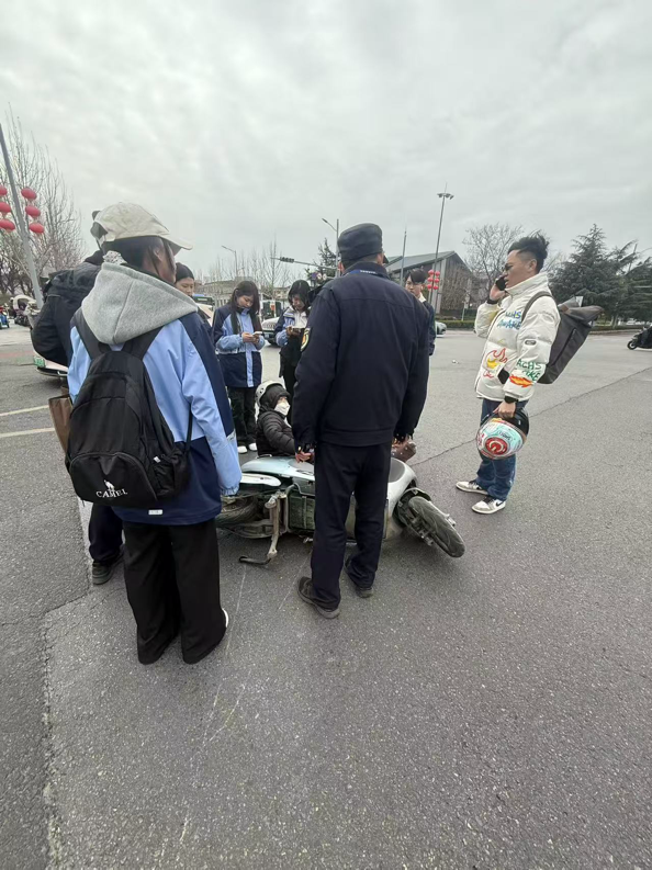 日出水了啊快点使劲动态图