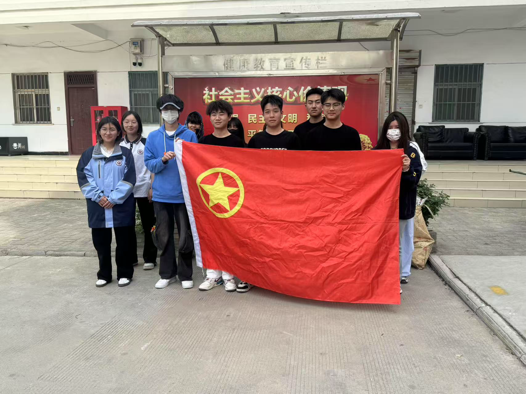 日出水了啊快点使劲动态图