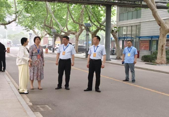 日出水了啊快点使劲动态图