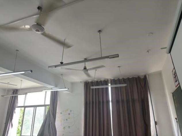 日出水了啊快点使劲动态图