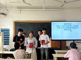 日出水了啊快点使劲动态图