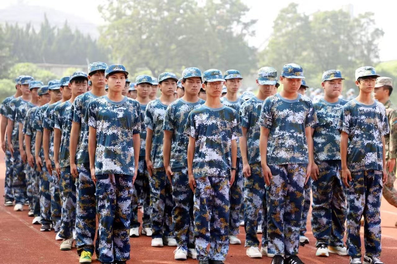 日出水了啊快点使劲动态图