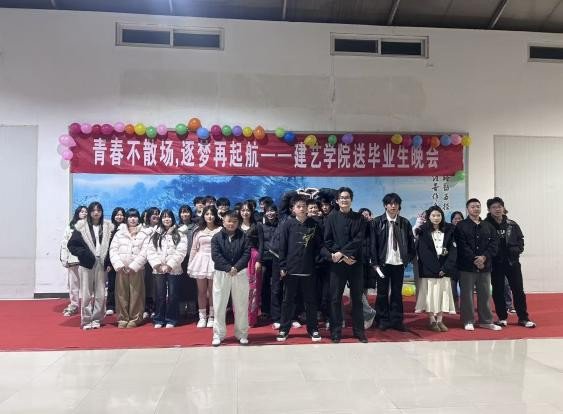 日出水了啊快点使劲动态图