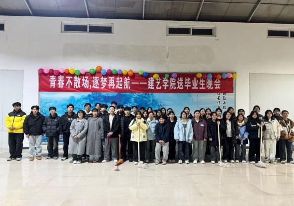 日出水了啊快点使劲动态图