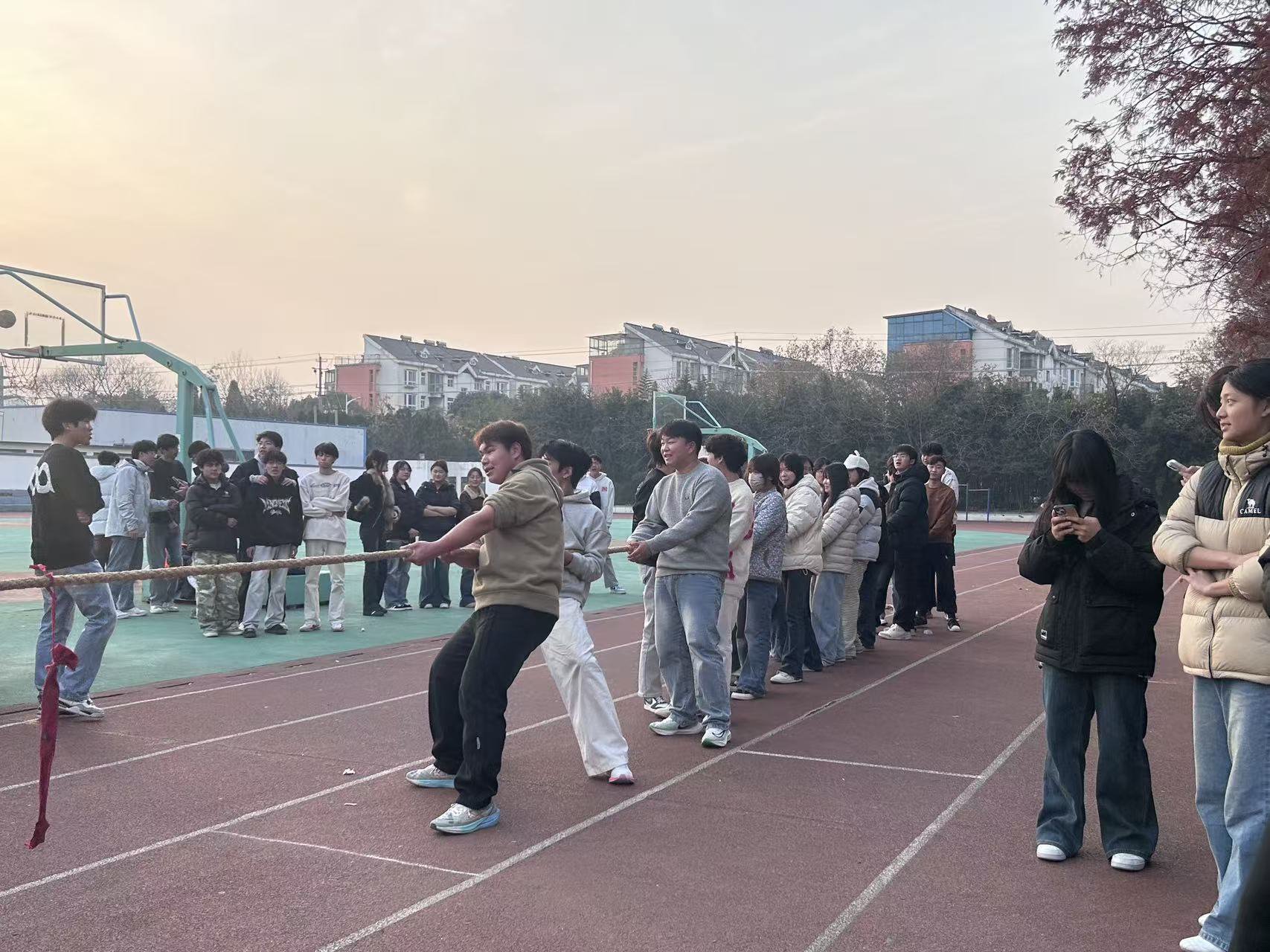 日出水了啊快点使劲动态图