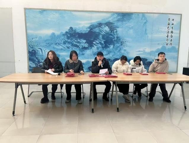 日出水了啊快点使劲动态图