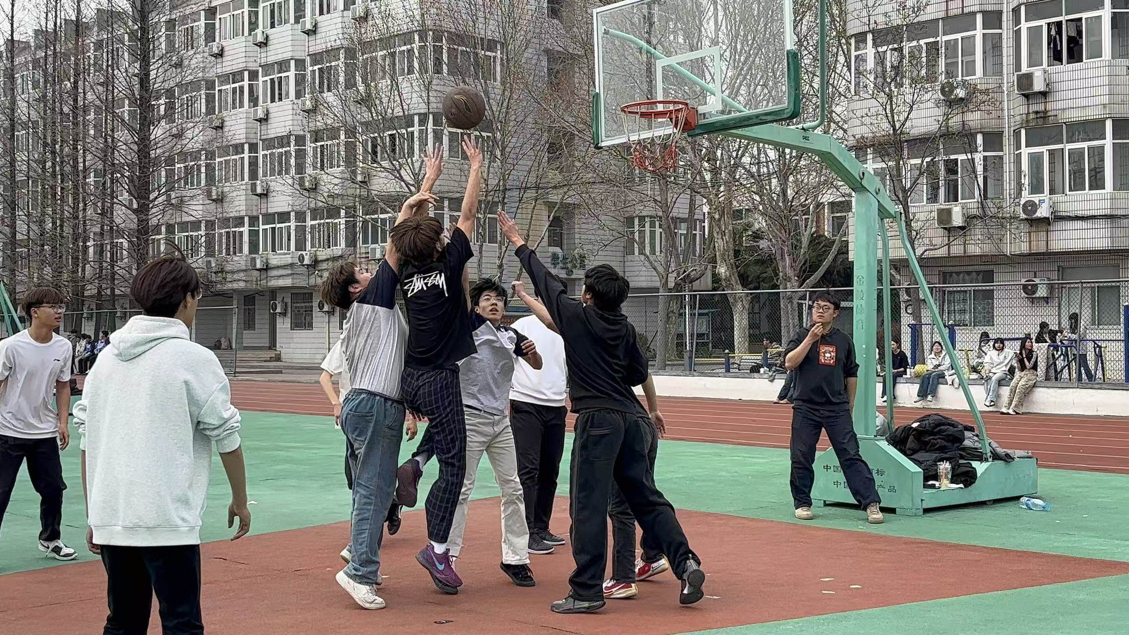 日出水了啊快点使劲动态图
