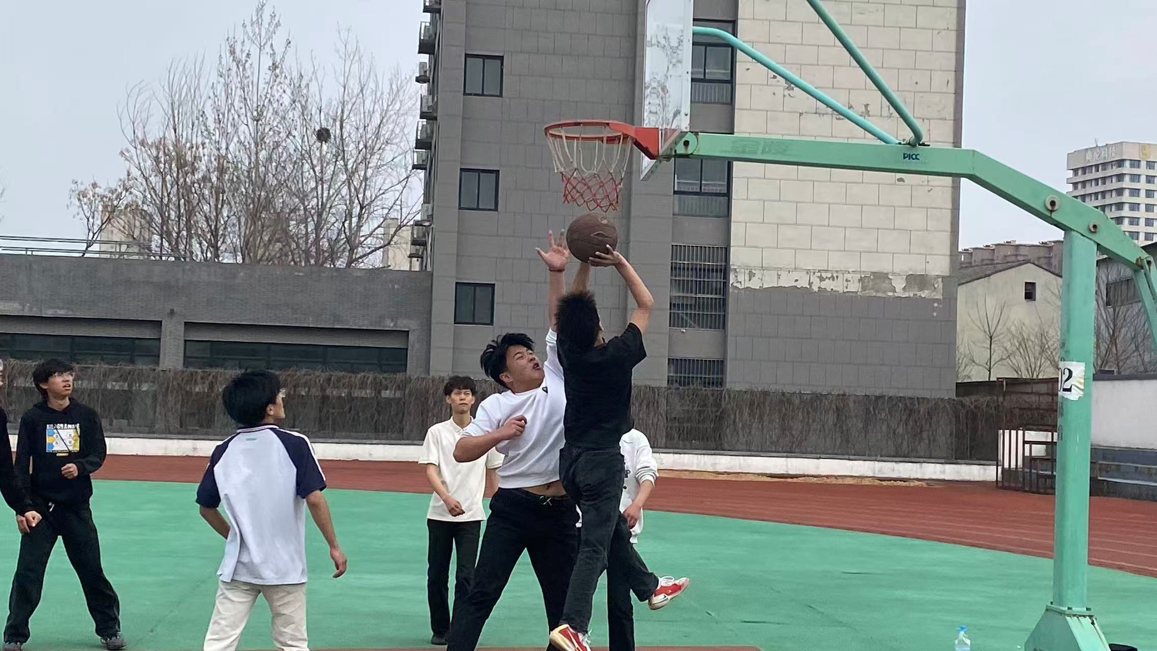 日出水了啊快点使劲动态图