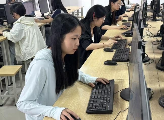 日出水了啊快点使劲动态图