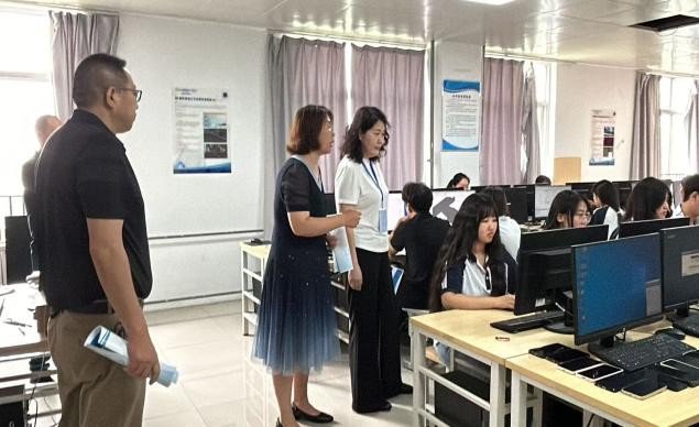 日出水了啊快点使劲动态图