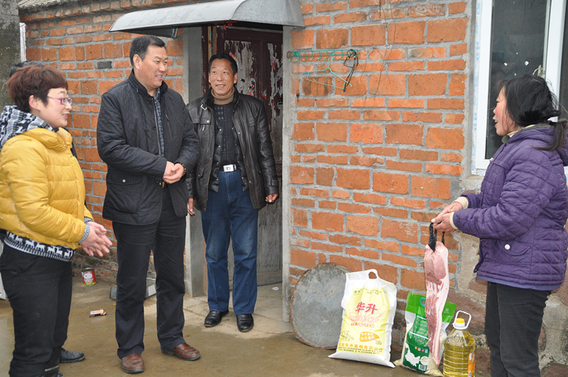 日出水了啊快点使劲动态图