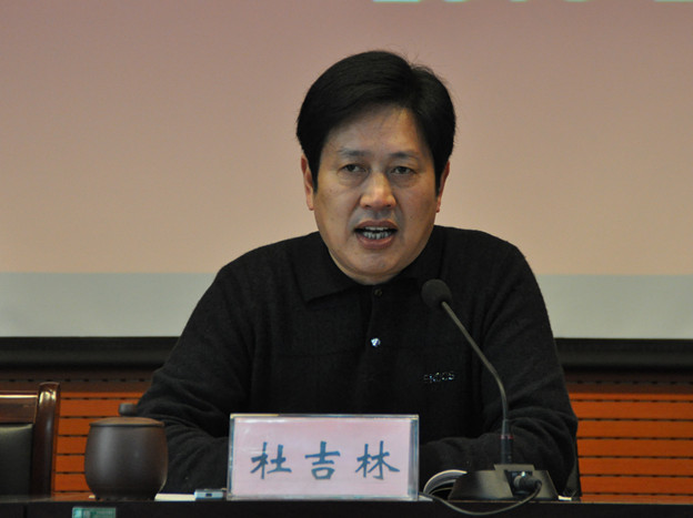 日出水了啊快点使劲动态图