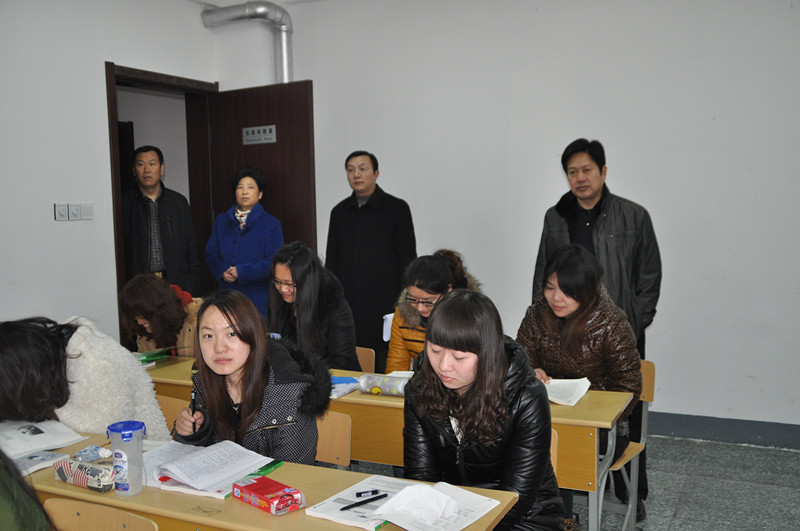 日出水了啊快点使劲动态图